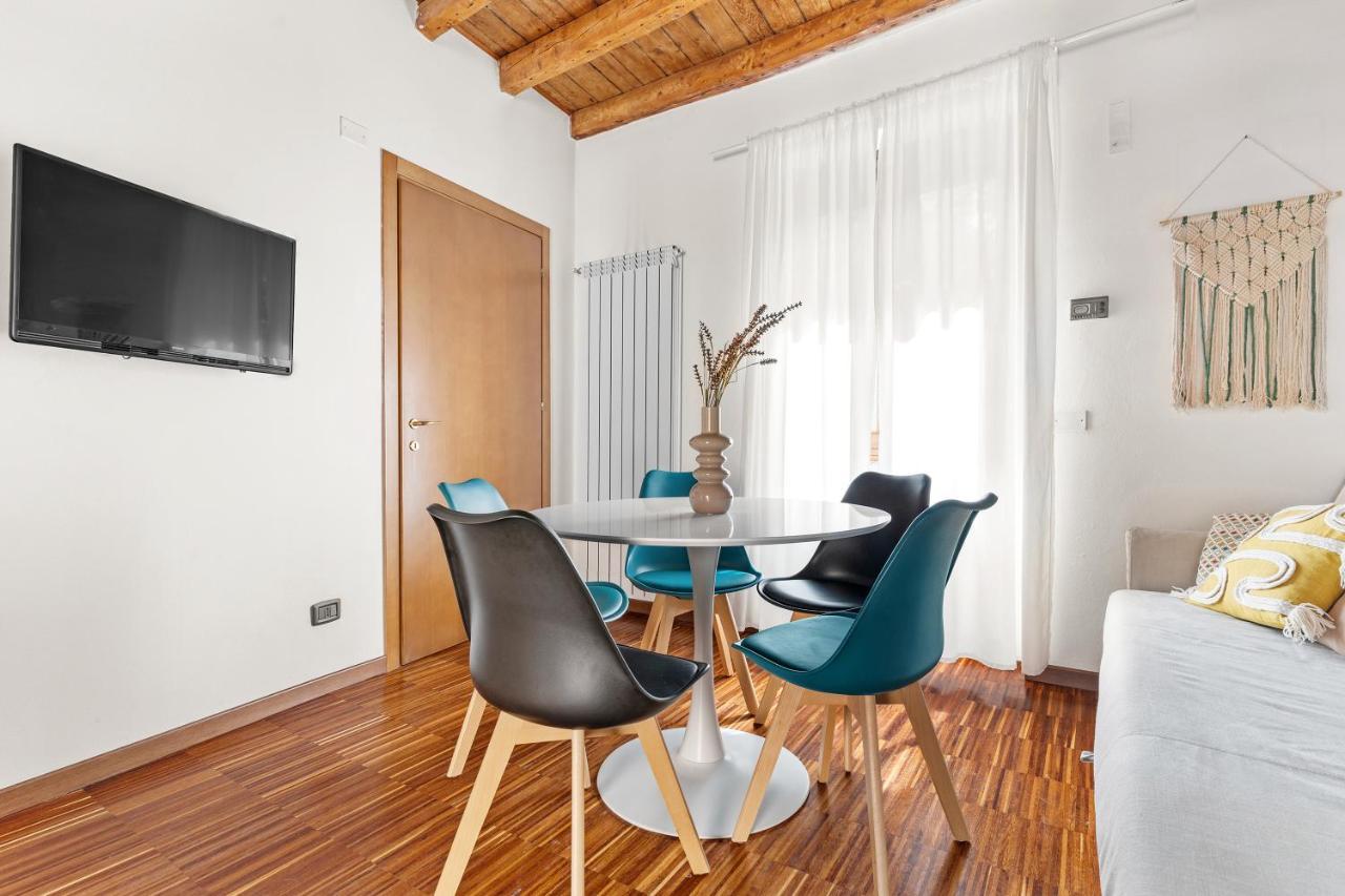 Charming Loft Duomo - Porta Romana Milaan Buitenkant foto